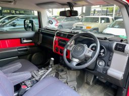 
										Toyota Fj Cruiser 4.0 V6 4X4 At full									