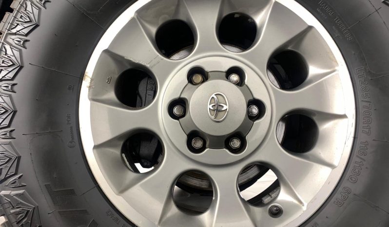 
								Toyota Fj Cruiser 4.0 V6 4X4 Trail Cruiser At full									