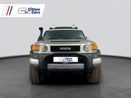 
										Toyota Fj Cruiser 4.0 V6 4X4 Trail Cruiser At full									