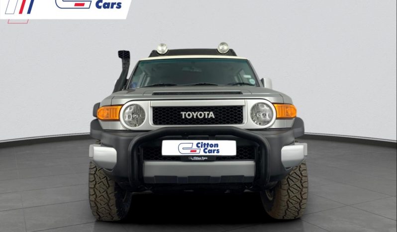 
								Toyota Fj Cruiser 4.0 V6 4X4 Trail Cruiser At full									