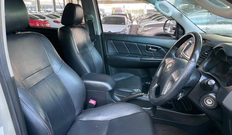
								Toyota Fortuner 3.0 D-4D Rb Limited Edition At full									