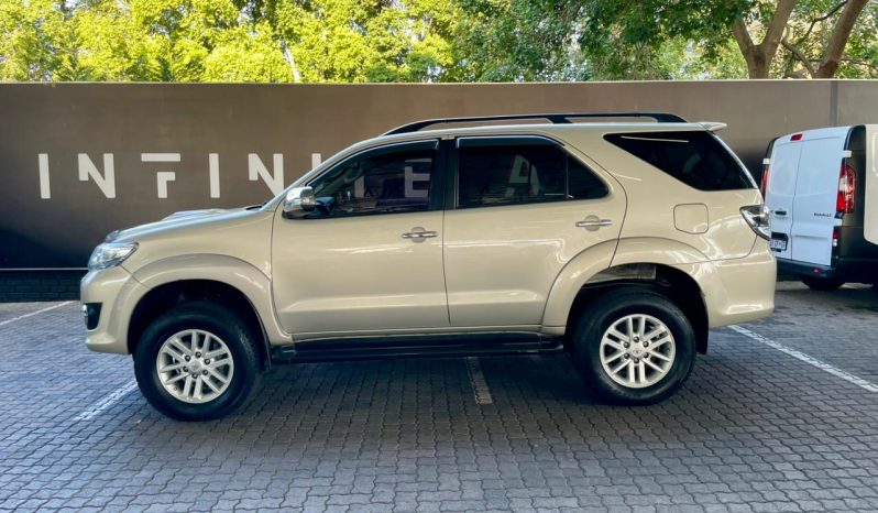 
								Toyota Fortuner 3.0 D-4D Rb Limited Edition At full									