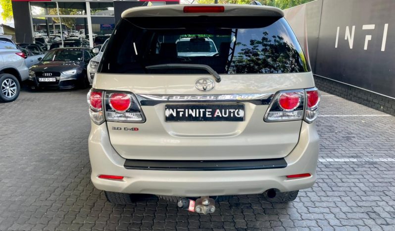 
								Toyota Fortuner 3.0 D-4D Rb Limited Edition At full									