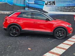 
										Volkswagen T-Roc 2.0 Tsi Design Dsg full									