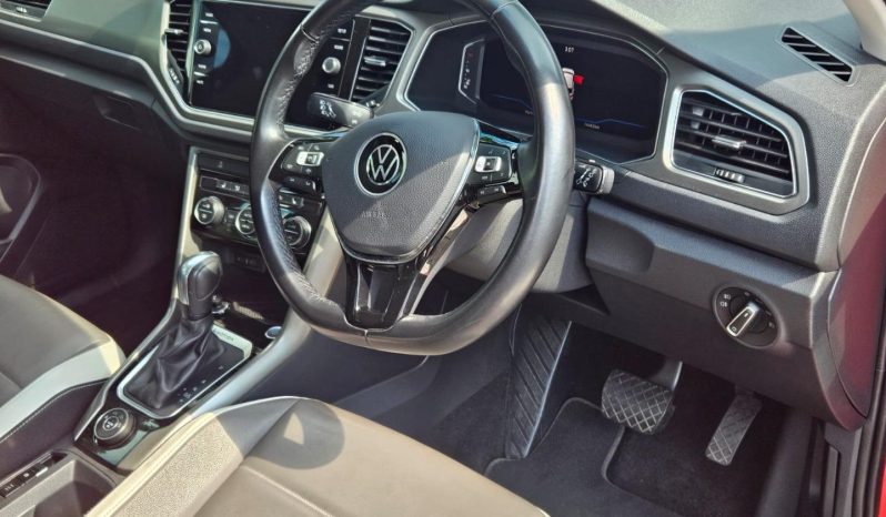 
								Volkswagen T-Roc 2.0 Tsi Design Dsg full									