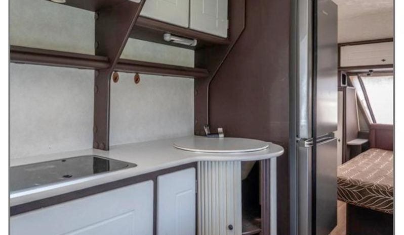 
								Caravan Jurgens Exclusive full									
