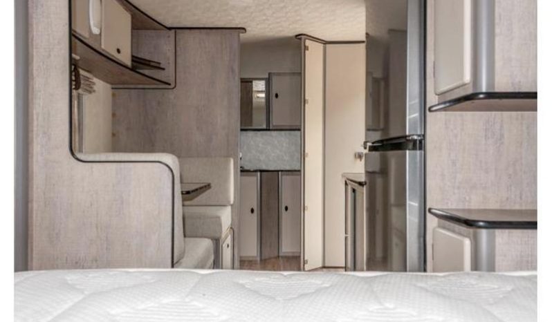 
								Caravan Quantum Comfort Deluxe full									