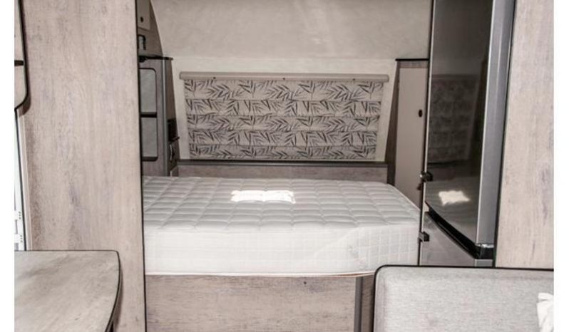 
								Caravan Quantum Pinnacle full									