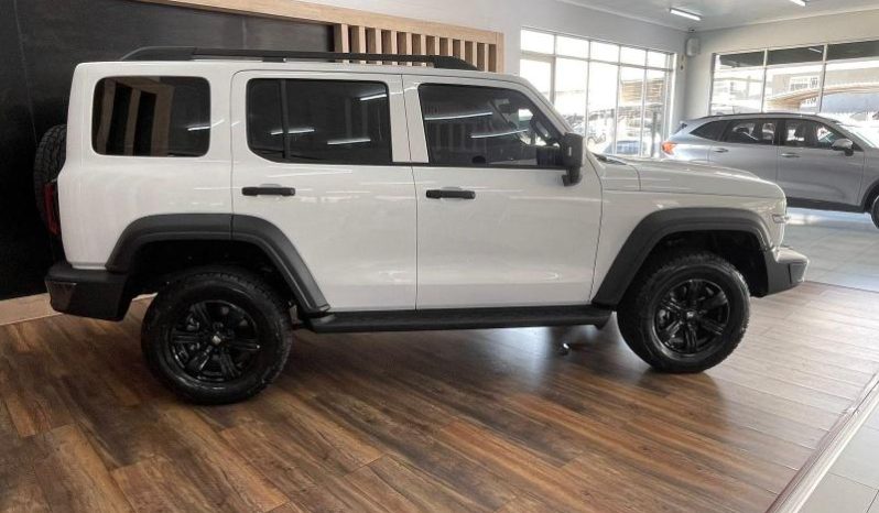 
								Gwm Tank 300 2.4D Luxury 4X2 At full									