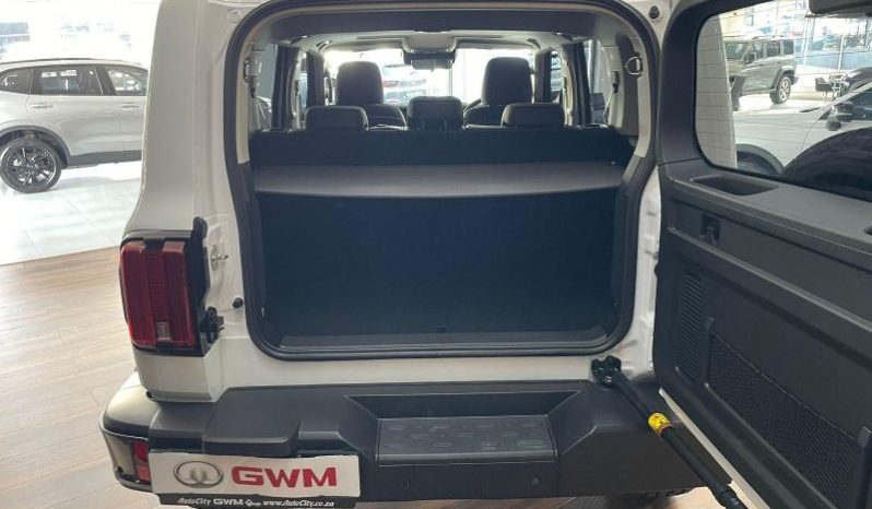 
								Gwm Tank 300 2.4D Luxury 4X2 At full									