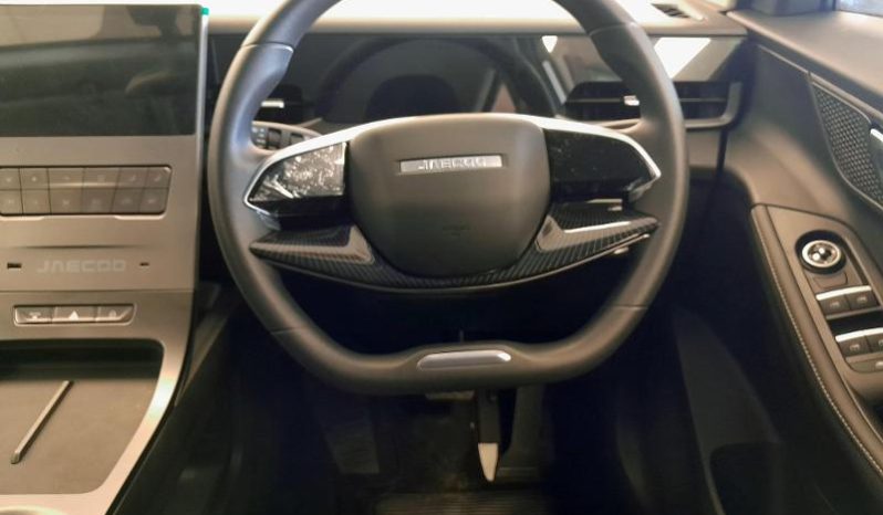 
								Jaecoo J5 1.5T Core full									