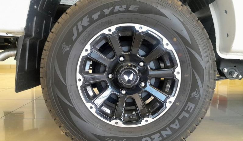 
								Mahindra Pik Up 2.2 Mhawk S6 Karoo D Cab 4X2 full									