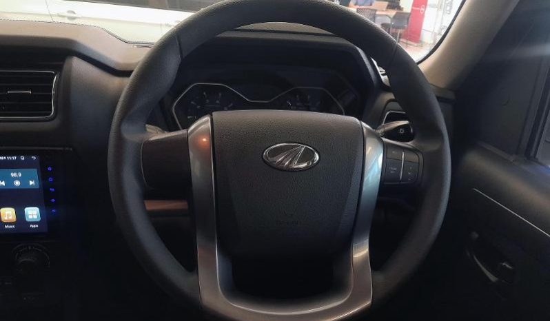 
								Mahindra Pik Up 2.2 Mhawk S6 Karoo D Cab 4X2 full									