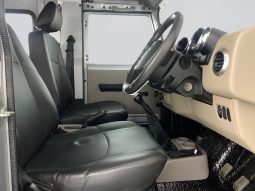 
										Mahindra Thar 2.5 Crde Hard Top 4X4 De full									
