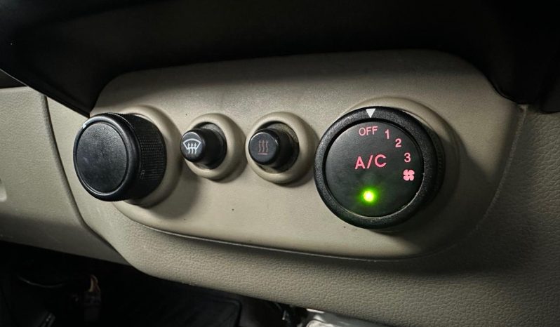 
								Mahindra Thar 2.5 Crde Hard Top 4X4 De full									