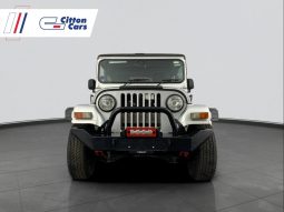 
										Mahindra Thar 2.5 Crde Hard Top 4X4 De full									