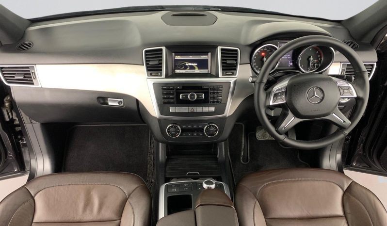 
								Mercedes Benz Ml Ml 250 Bluetec 4matic Amg Sports full									