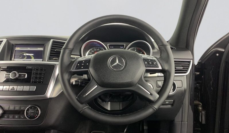 
								Mercedes Benz Ml Ml 250 Bluetec 4matic Amg Sports full									