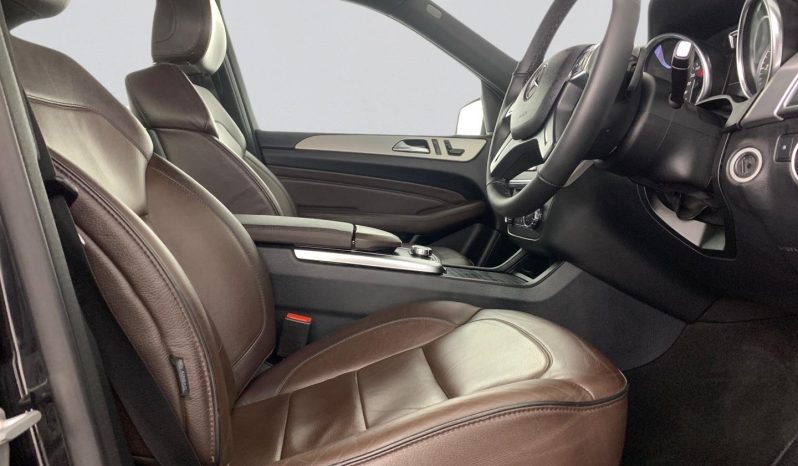 
								Mercedes Benz Ml Ml 250 Bluetec 4matic Amg Sports full									