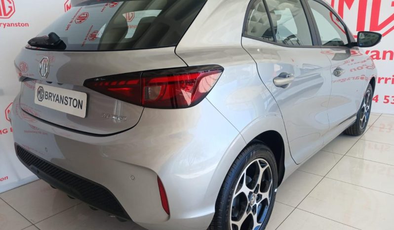 
								MG Mg3 1.5 Comfort M/T full									