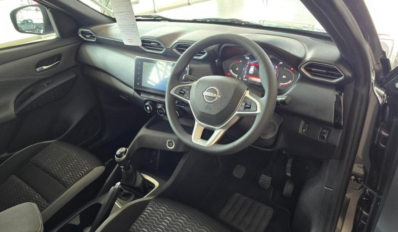 
								Nissan Magnite 1.0 Acenta full									