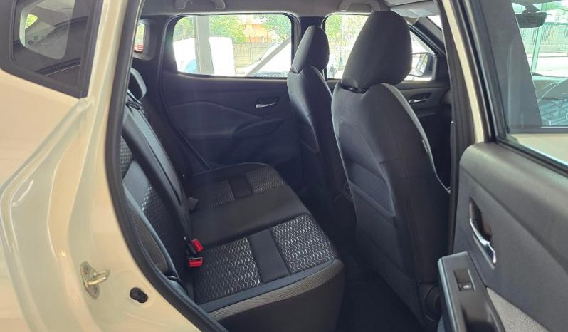 
								Nissan Magnite 1.0 Acenta full									
