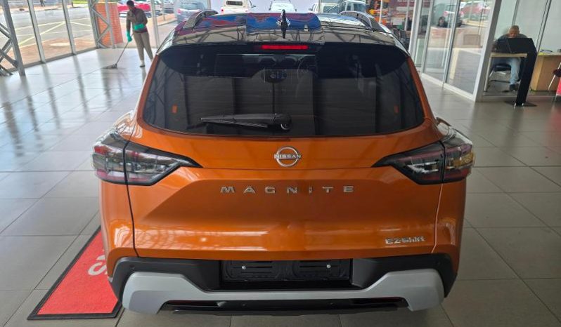 
								Nissan Magnite 1.0 Acenta Amt full									