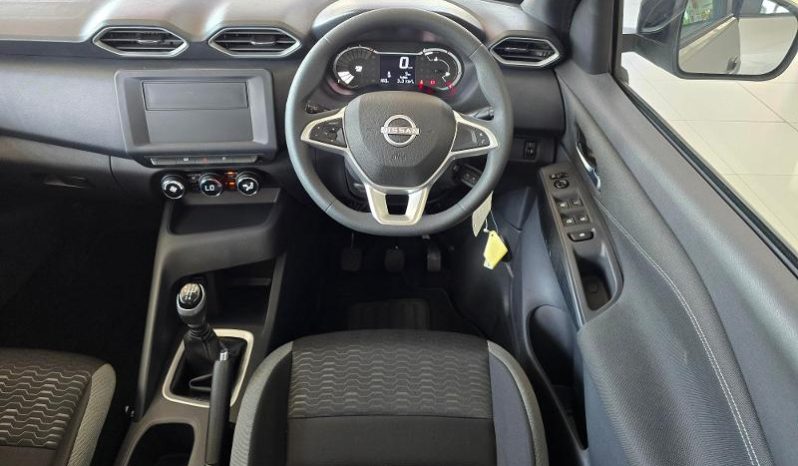 
								Nissan Magnite 1.0 Visia full									