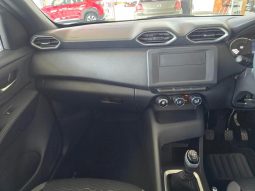 
										Nissan Magnite 1.0 Visia full									