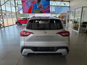 Nissan Magnite 1.0 Visia