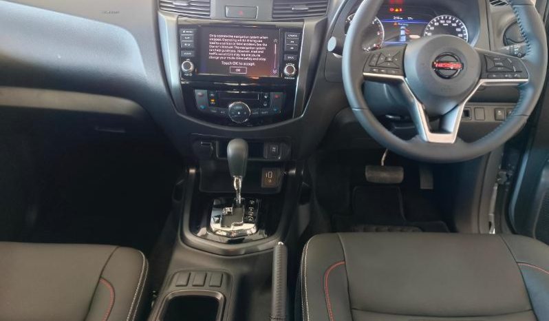 
								Nissan Navara 2.5D Pro-2X D Cab 4X2 At full									
