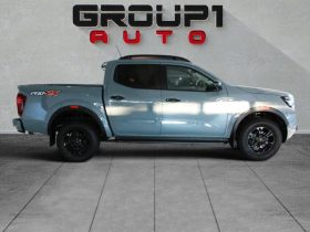 Nissan Navara 2.5D Pro-2X D Cab 4X2 At