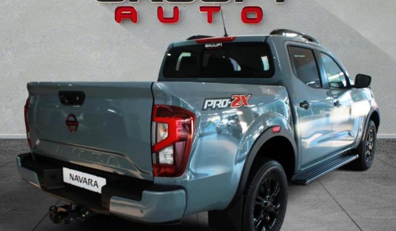 
								Nissan Navara 2.5D Pro-2X D Cab 4X2 At full									