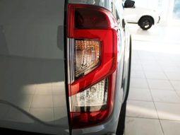 
										Nissan Navara 2.5D Pro-2X D Cab 4X2 At full									