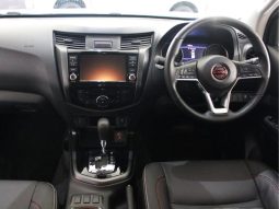 
										Nissan Navara 2.5D Pro-2X D Cab 4X2 At full									