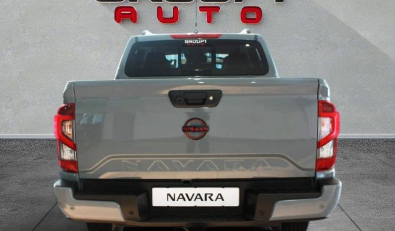 
								Nissan Navara 2.5D Pro-2X D Cab 4X2 At full									