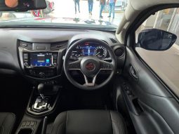 
										Nissan Navara 2.5D Pro-4X D Cab 4X4 At full									