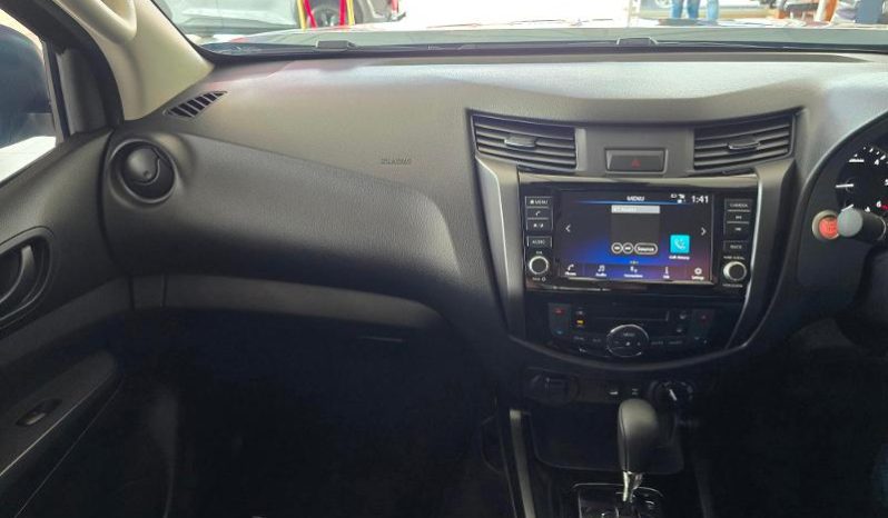 
								Nissan Navara 2.5D Pro-4X D Cab 4X4 At full									