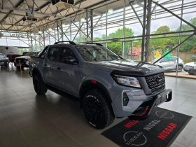 Nissan Navara 2.5D Pro-4X D Cab 4X4 At
