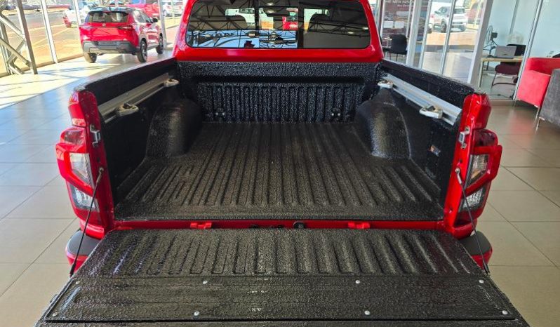 
								Nissan Navara 2.5D Pro-4X D Cab 4X4 At full									