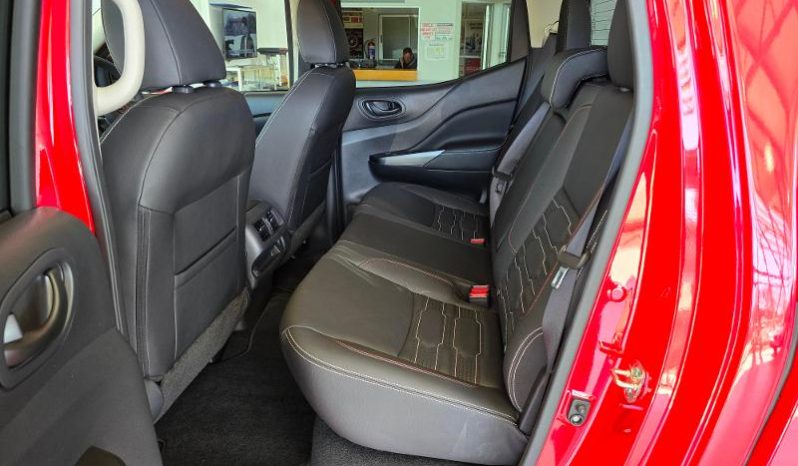 
								Nissan Navara 2.5D Pro-4X D Cab 4X4 At full									