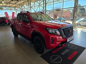 Nissan Navara 2.5D Pro-4X D Cab 4X4 At