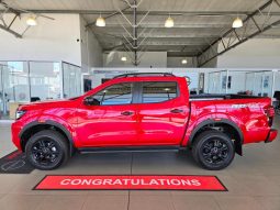 
										Nissan Navara 2.5D Pro-4X D Cab 4X4 At full									