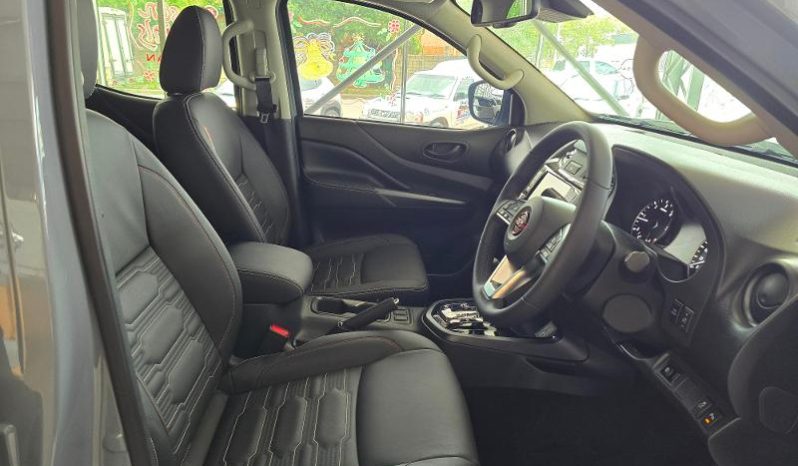 
								Nissan Navara 2.5D Pro-4X D Cab 4X4 At full									