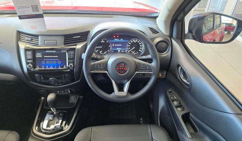 
								Nissan Navara 2.5D Pro-4X D Cab 4X4 At full									