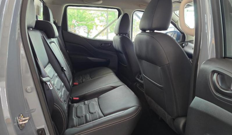 
								Nissan Navara 2.5D Pro-4X D Cab 4X4 At full									