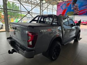 Nissan Navara 2.5D Pro-4X D Cab 4X4 At