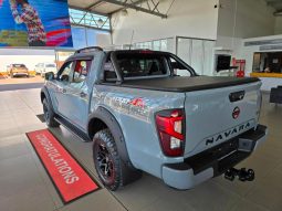 
										Nissan Navara 2.5D Pro-4X Warrior D Cab 4X4 At full									