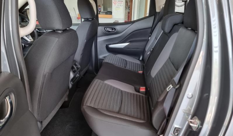 
								Nissan Navara 2.5D Se D Cab At full									