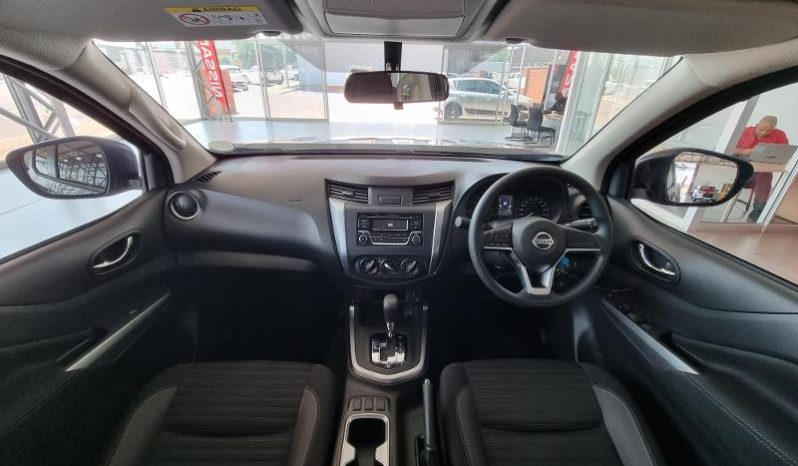 
								Nissan Navara 2.5D Se D Cab At full									